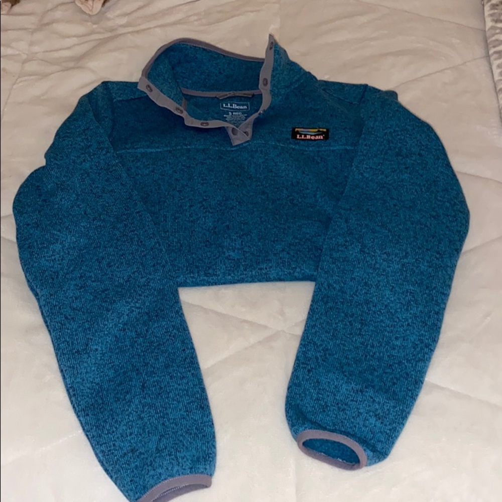L.L. BEAN half button